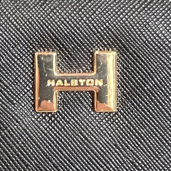 NWOT Halston wallet - Picture 3 of 6